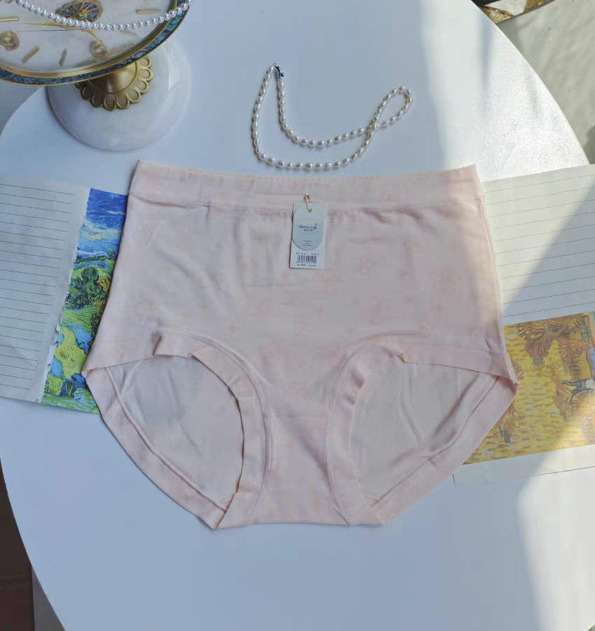 Plus Size Panty Flowers Allover Print