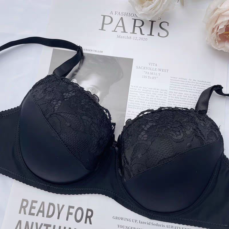 Black Lace Detail Shaping Bra 404