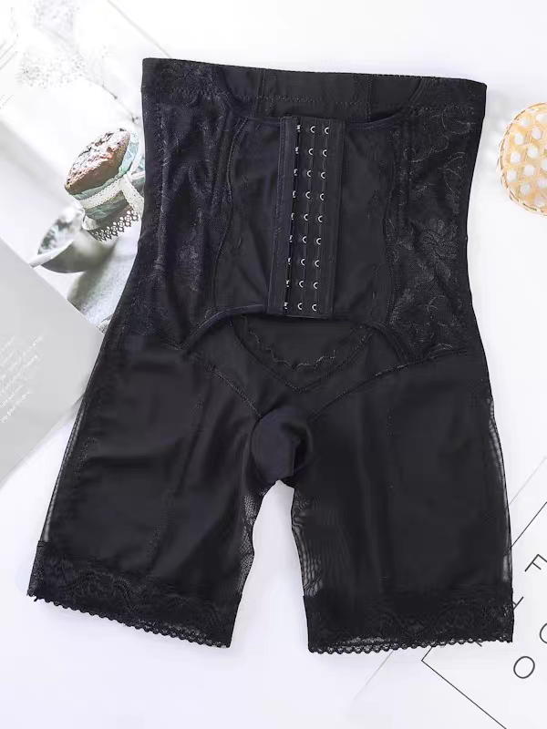 Elegant Lace Detailed Shapewear with Hook - Black