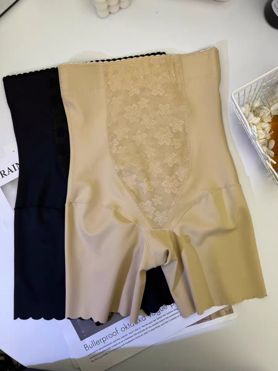 High-Waist Lace Panel Shaping Shorts -Black