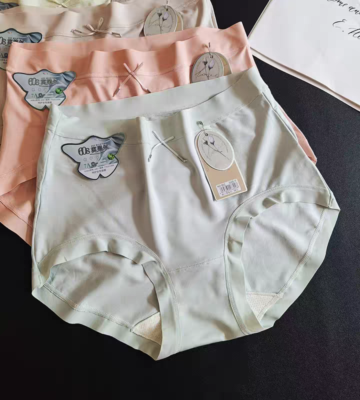 High-Waist Seamless Panty - LU007